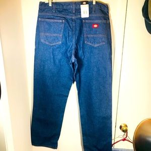 Dickies mens regular straight fit work jeans size 36x39 NWT.